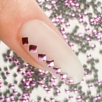 ShinePins gładkie ćwieki ozdoby do paznokci kwadratowe mini NTN Nr 1 5g
