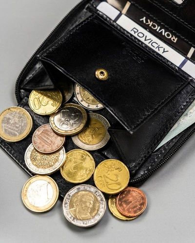 mały, skórzany portfel męski na suwak - rovicky na Arena.pl