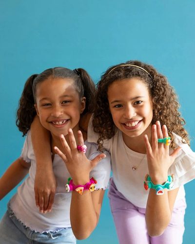 Biżuteria dla dzieci Plip Charms Zestaw różowy bransoletka FatBrainToy na Arena.pl