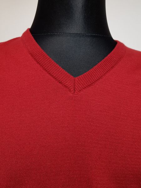 Sweter męski w serek - szpic zdjęcie 3