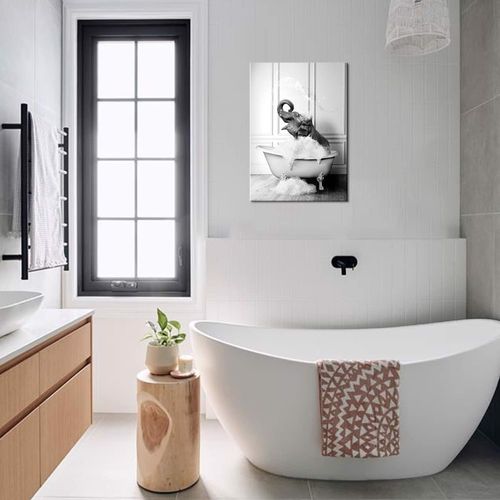 obraz na płótnie - słoń w wannie na Arena.pl