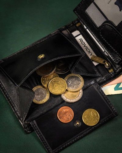 elegancki, skórzany portfel męski bez zapięcia zewnętrznego - rovicky na Arena.pl