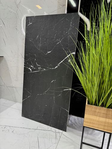 Płytka wielkoformatowa 120x280 czarny marmur mat Nero Marquina gres 6mm na Arena.pl