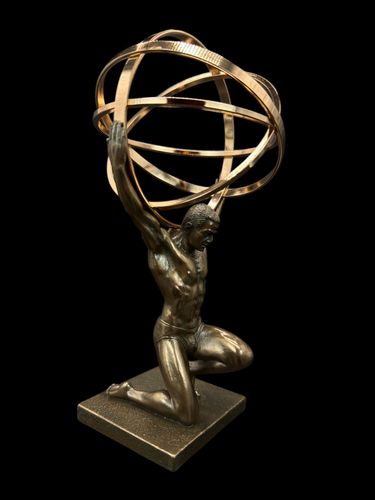 KLĘCZĄCY ATLAS Z GLOBEM VERONESE WU77585A1 na Arena.pl