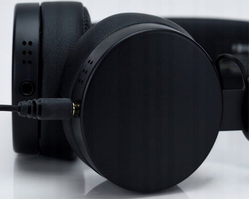 ALUMINIOWY PRZENOŚNY POWER BANK 3X USB 30000 mAh na Arena.pl