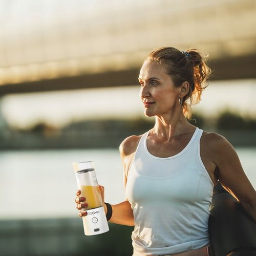 BLENDER BEZPRZEWODOWY KIELICHOWY 450ml 300W BIAŁY zabierz ze sobą! Zeegma na Arena.pl