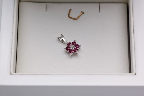 Wisiorek Staviori WBD1169 na Arena.pl