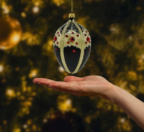 Ekskluzywne jajo Faberge ze złotym ornamentem: czarne na Arena.pl