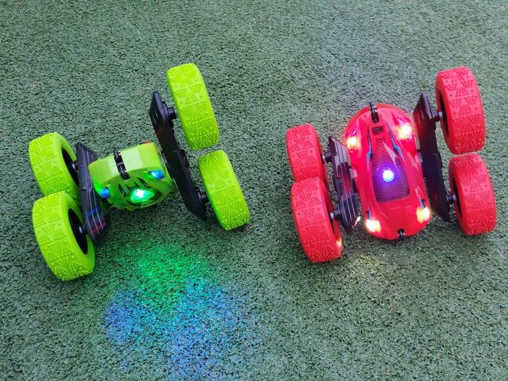 ZDALNIE STEROWANY SAMOCHÓD AUTO RC AKROBATA STUNT zdjęcie 11