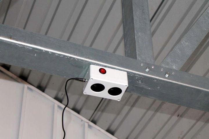 Mocny odstraszacz na kuny, myszy itp. gryzonie 2000 m2 Polska zdjęcie 10