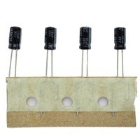 4X Kondensator elektrolityczny 35V 10uF 4x7