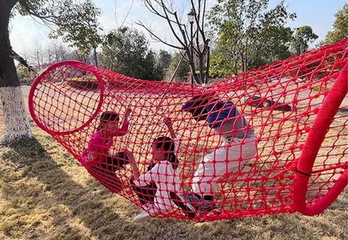 labirynt tunel linowy na Arena.pl