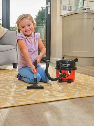 ODKURZACZ HENRY DLA DZIECI CZERWONY FUNKCJA SSANIA CASDON na Arena.pl