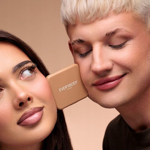 EVERYBODY LONDON Prasowany bronzer, lusterko, Caramel Brown na Arena.pl