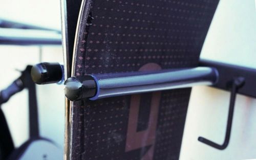 WIESZAK NA NARTY MONTOWANY DO ŚCIANĘ 4 PARY NART na Arena.pl