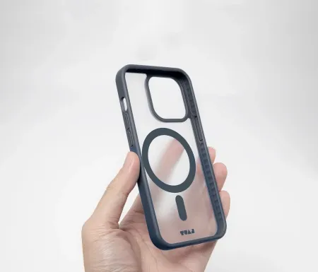 Etui LAUT Huex Protect z MagSafe do iPhone 15 Pro Max - ciemnoniebieskie na Arena.pl