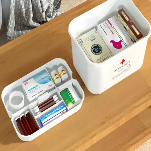 Apteczka domowa pojemnik na leki organizer z wkładem i z zamknięciem na Arena.pl