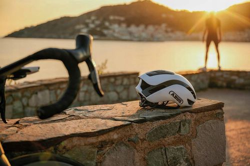 Kask ABUS GAMECHANGER 2.0 performance red - Rozmiar M na Arena.pl