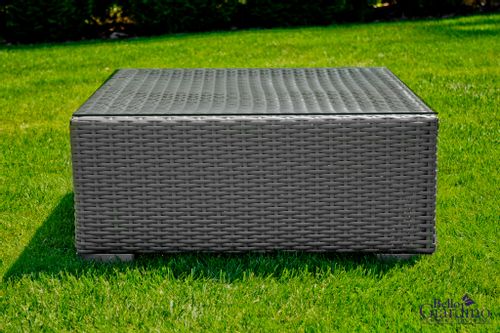 Stolik z szarego technorattanu na Arena.pl