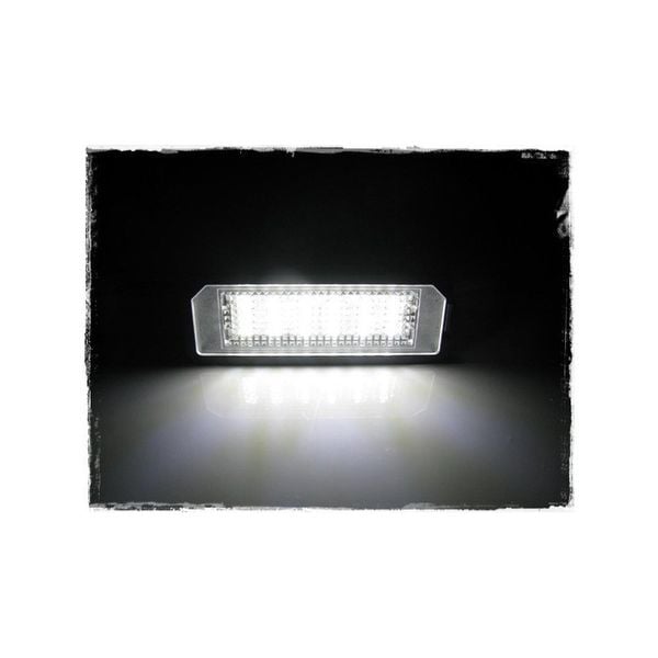 VW GOLF V htb 2003–2008r Lampki tablicy LED 2szt. zdjęcie 4