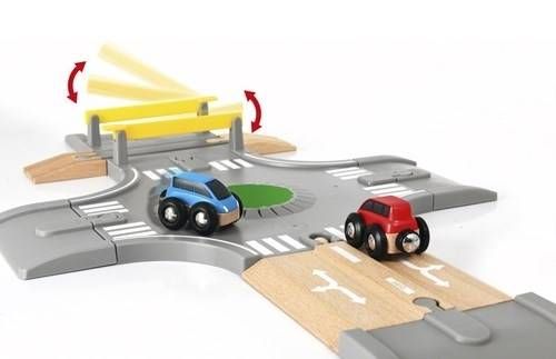 BRIO World Tor Wyścigowy na Arena.pl