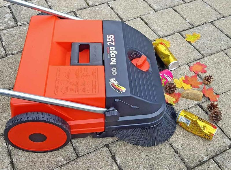 HAAGA STARMIX 255 ZAMIATARKA RĘCZNA PROWADZONA URZĄDZENIE SPRZĄTAJĄCE Z SYSTEMEM TURBO 55cm KLASA PREMIUM EWIMAX-OFICJALNY DYSTRYBUTOR - AUTORYZOWANY DEALER HAAGA zdjęcie 4