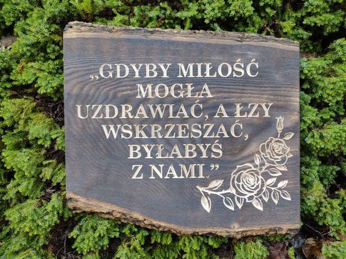 Oryginalna tablica nagrobkowa deska na grób grawer decha z korą nagrobek na Arena.pl