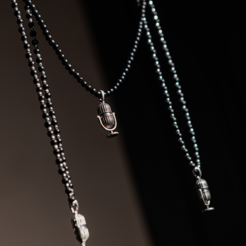 naszyjnik z onyksów, z mikrofonem z kolekcji colibra x pan lektor na Arena.pl