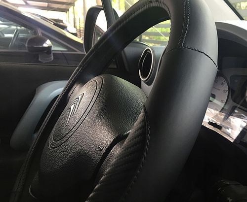 VW Golf 4 5 6 7 Jetta Passat B5 B6 B7 Polo UP! na kierownice skóra karbon na Arena.pl