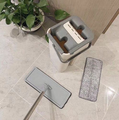 MOP PŁASKI Z WYCISKACZEM WIADREM DWUKOMOROWYM + WKŁADY MIKROFIBRA na Arena.pl