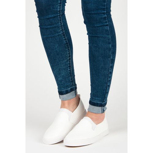 Wsuwane białe trampki r.40 na Arena.pl