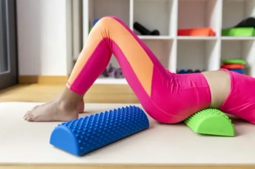 PÓŁWAŁEK PODUSZKA Z KOLCAMI DO ĆWICZEŃ MASAŻU na Arena.pl