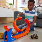 HOT WHEELS MONSTER TRUCK ZESTAW Bigfoot 50 rocznica, Pętla Skok po trofeum