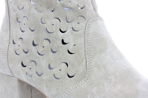 Botki Nessi 17146 beż 40 na Arena.pl