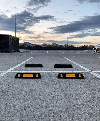 OGRANICZNIK SEPARATOR ODBOJNIK PARKINGOWY 57CM BLOKADA NAJAZD na Arena.pl