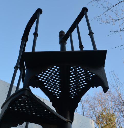 SCHODY KRĘCONE FI 1,00 M - WZÓR NR 3 - 1 TRALKA NA STOPNIU na Arena.pl