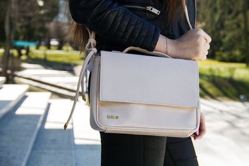 LISTONOSZKA CROSSBODY LIBRE FB08 PUDROWA na Arena.pl