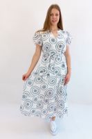 Biało-Granatowa Sukienka Maxi z Haftem Kwiatowym UNI