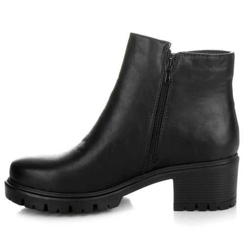 Botki z protektorem r.39 na Arena.pl