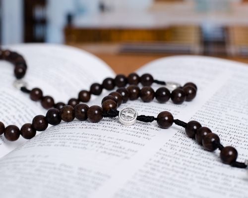 Różaniec drewniany grusza chińska RT-12 na Arena.pl