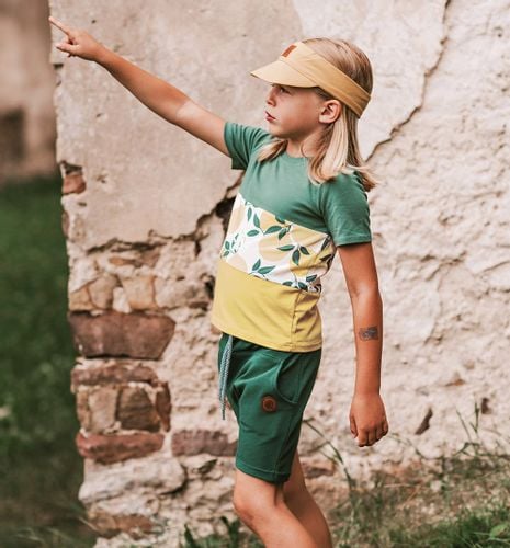 Krótkie spodenki chłopięce, ciemna zieleń  122 na Arena.pl