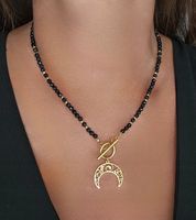 Naszyjnik Ażurowy Księżyc Kamienie Czarny Turmalin Zapięcie Toggle Lunula