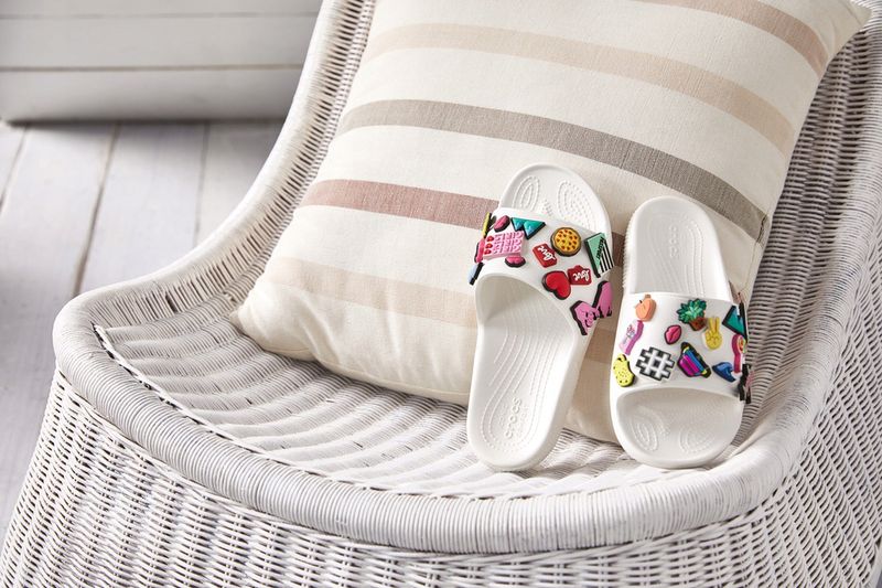 Przypinka Crocs Jibbitz Pin Do Butów UV Changing Squish Butterfly zdjęcie 8