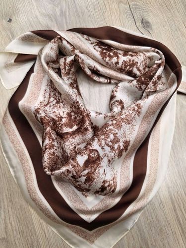 APASZKA CHUSTA DAMSKA lekka elegancka chustka gawroszka kwadratowa na Arena.pl