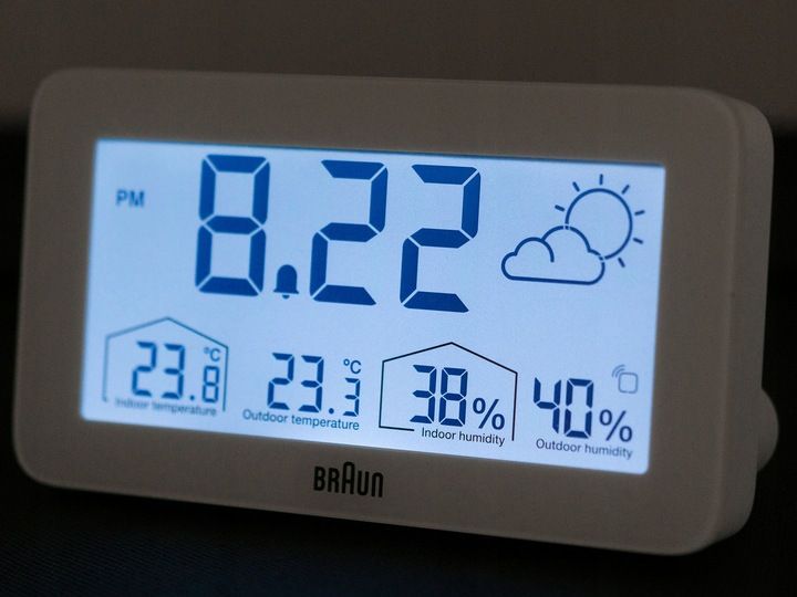 BUDZIK BRAUN BC13WP-DCF ALARM DRZEMKA TERMOMETR zdjęcie 3