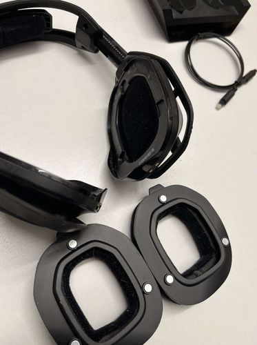 Słuchawki bezprzewodowe nauszne ASTRO A50 Wireless+ Base Station dla PS, PC na Arena.pl