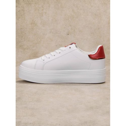 Modne Buty Sportowe r.40 na Arena.pl