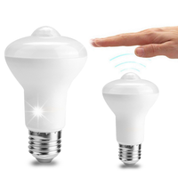 ŻARÓWKA LED E27 7W CIEPŁE BIAŁE CZUJNIKIEM RUCHU ZMIERZCHU PIR