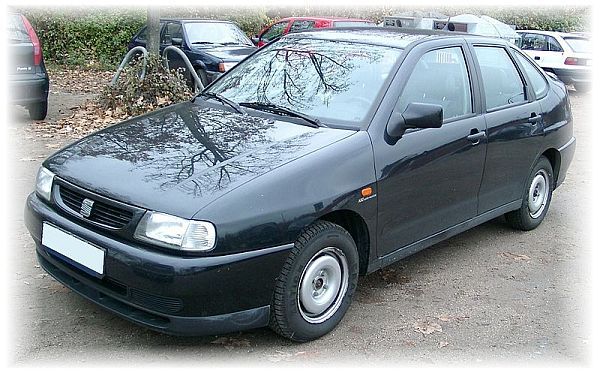 Pokrowce MIAROWE do Seat Cordoba 1993-2002r. P3 zdjęcie 2