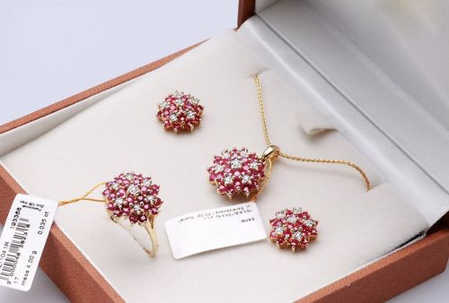 Złoty pierścionek PZD1600R - Diament na Arena.pl